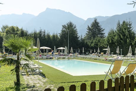 Camping Due Laghi family Village - zwembad